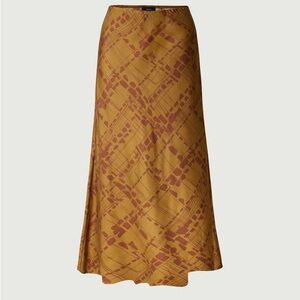 souer Fiver Skirt midi length silk skirt